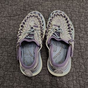 Keen Uneek kids water shoes, size 11, purple and blue